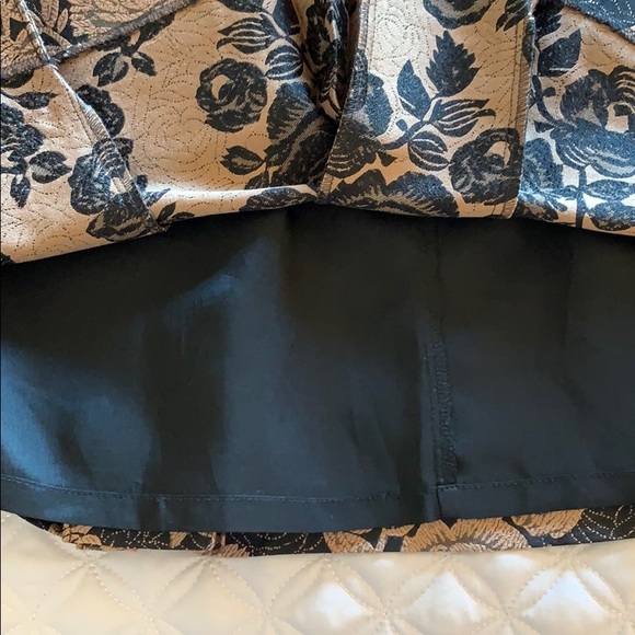 EUC Ann Taylor skirt sz 8P - Picture 5 of 8